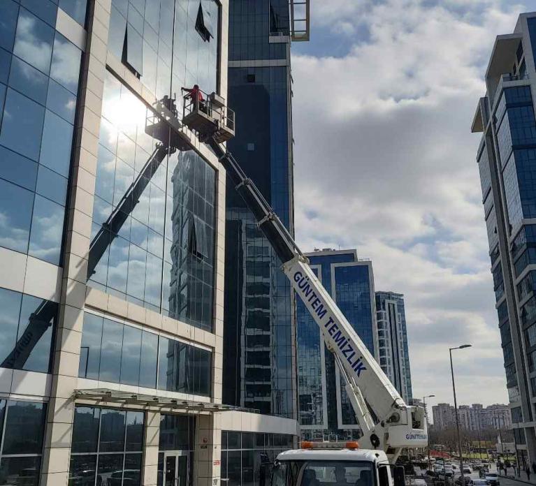 Sepetli vinç ile Büyükçekmece dış cephe temizliği hizmetleri